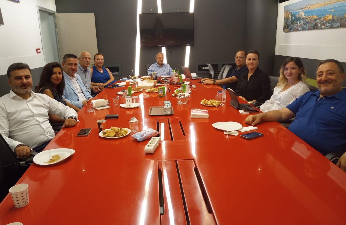 YÖNETİM KURULU ÜYELERİMİZ İLE AĞUSTOS AYI TOPLANTISINI GERÇELŞTİRİLDİ