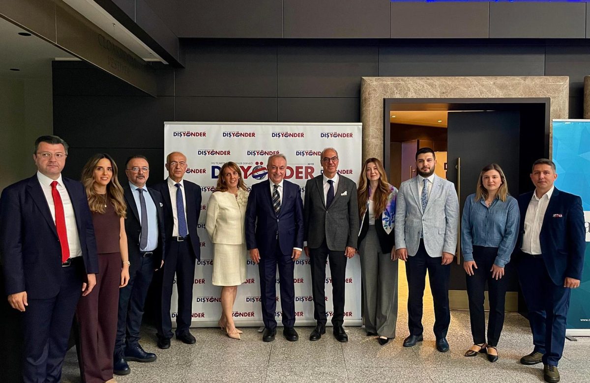 DIŞ TİCARETE BAKIŞ PROGRAMI ULUSLARARASI TAHKİM VE SÖZLEŞMELERİN ÖNEMİ KONULU KONGRE GERÇEKLEŞTİ!